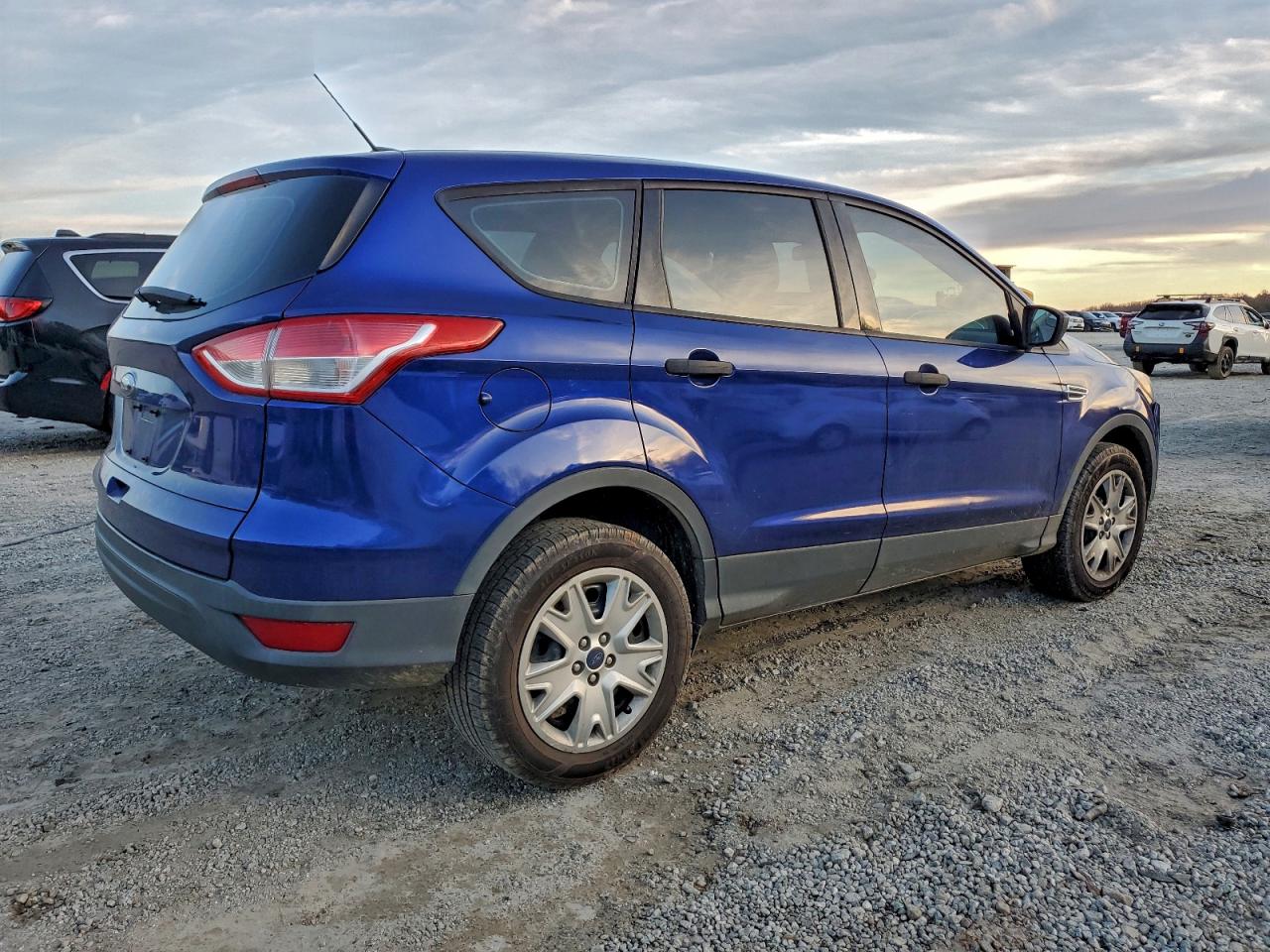 2013 FORD ESCAPE S photo 3