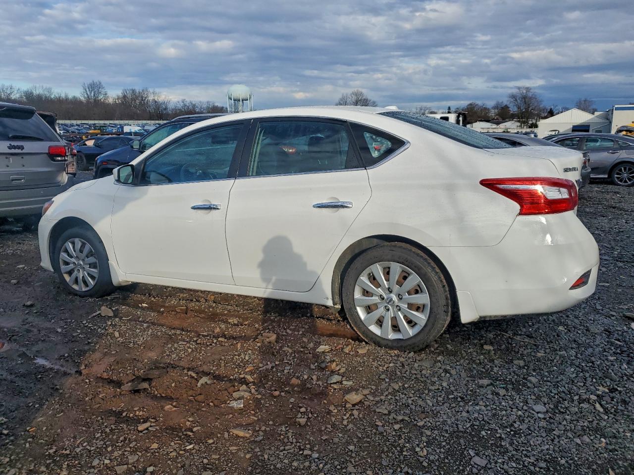 2016 NISSAN SENTRA S photo 2