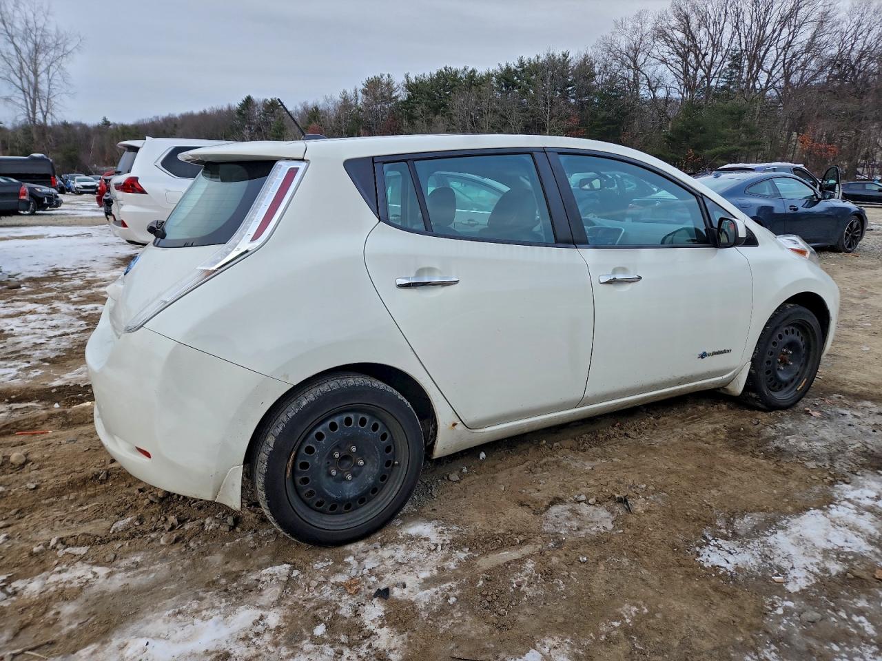 2016 NISSAN LEAF SV photo 3