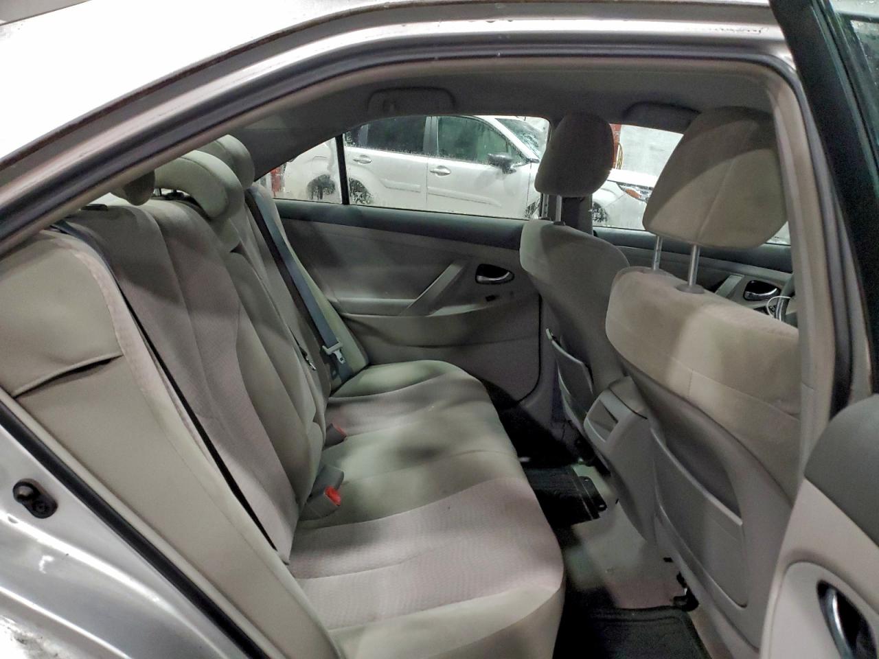 2010 TOYOTA CAMRY BASE photo 10