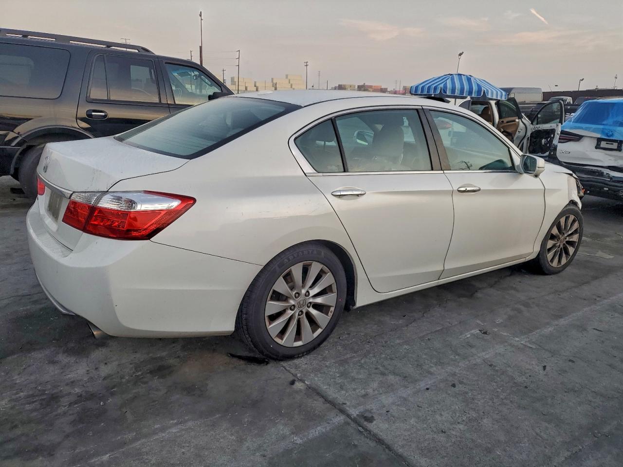 2013 HONDA ACCORD EXL photo 5