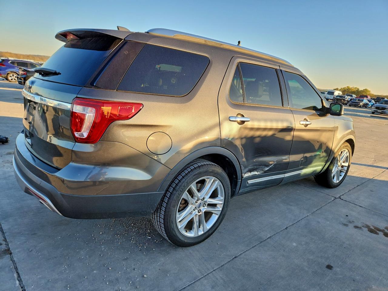 2017 FORD EXPLORER LIMITED photo 5