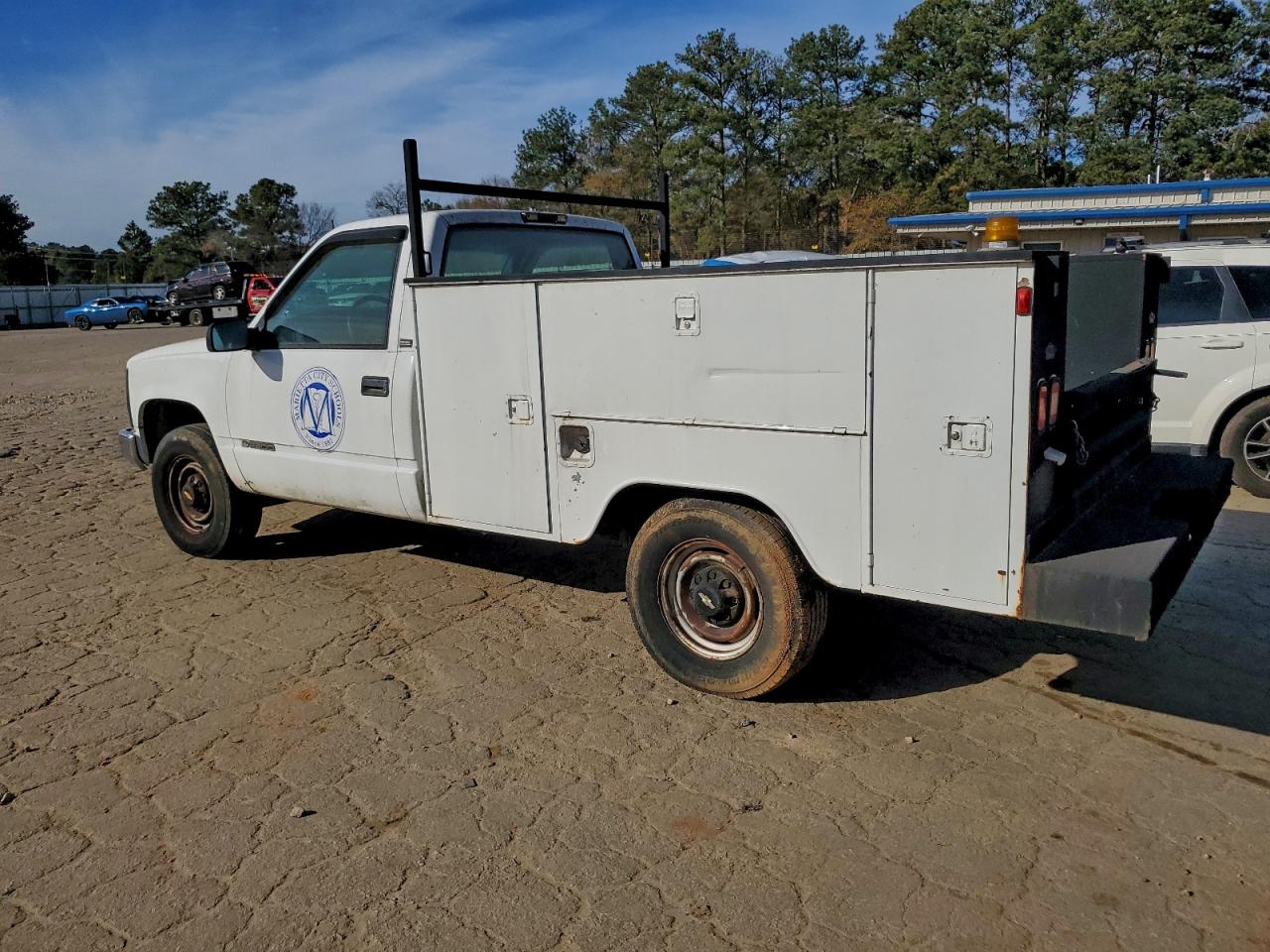 1995 CHEVROLET GMT-400 C2500 photo 3