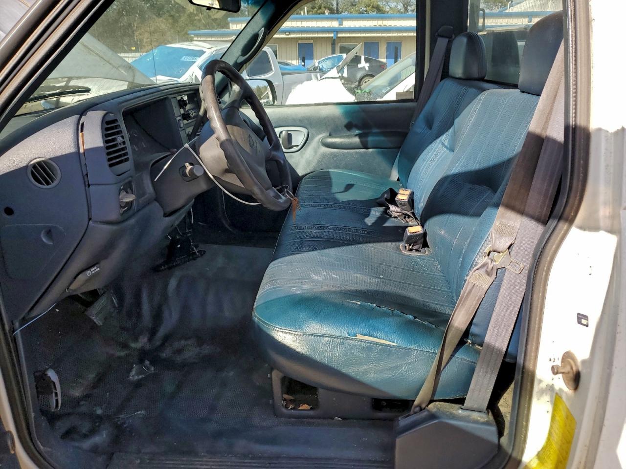 1995 CHEVROLET GMT-400 C2500 photo 13
