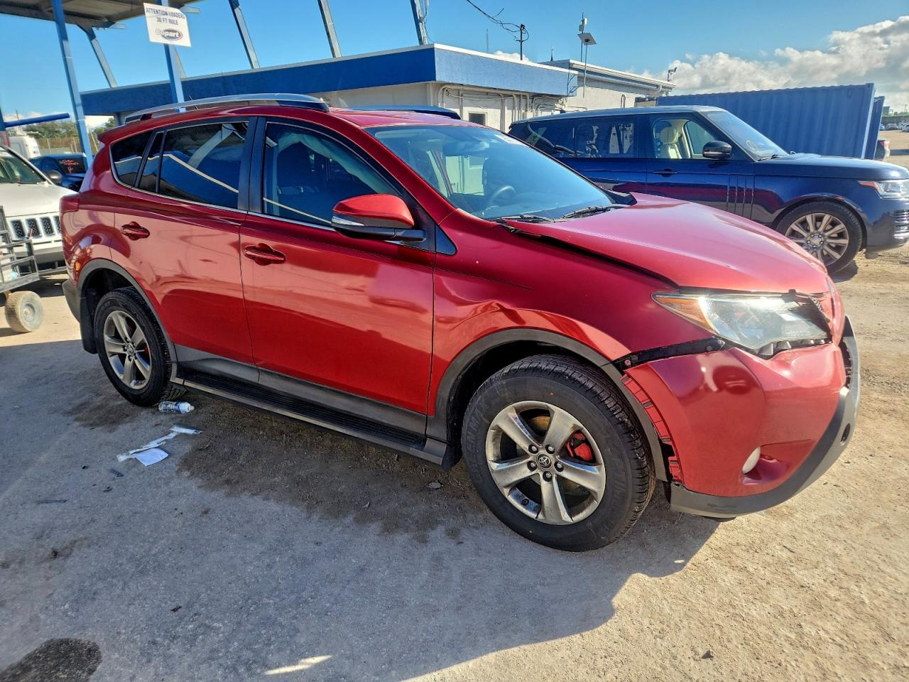 2015 TOYOTA RAV4 XLE photo 7