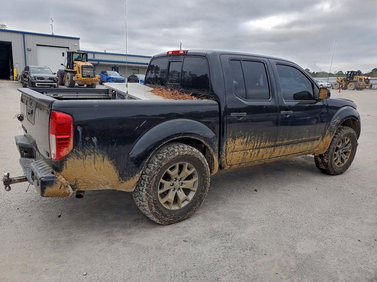2019 NISSAN FRONTIER S photo 3