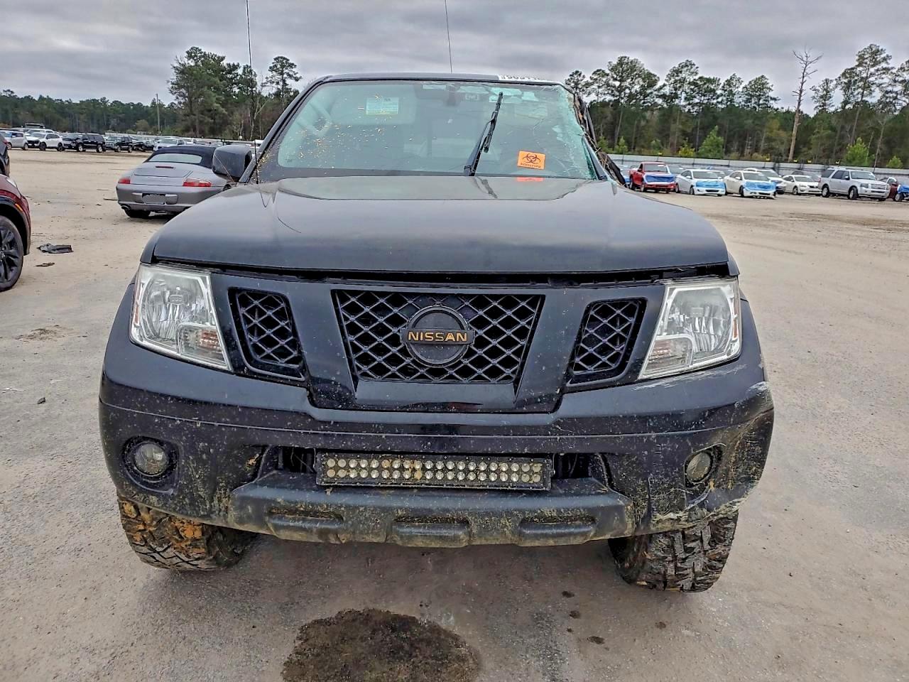 2019 NISSAN FRONTIER S photo 5