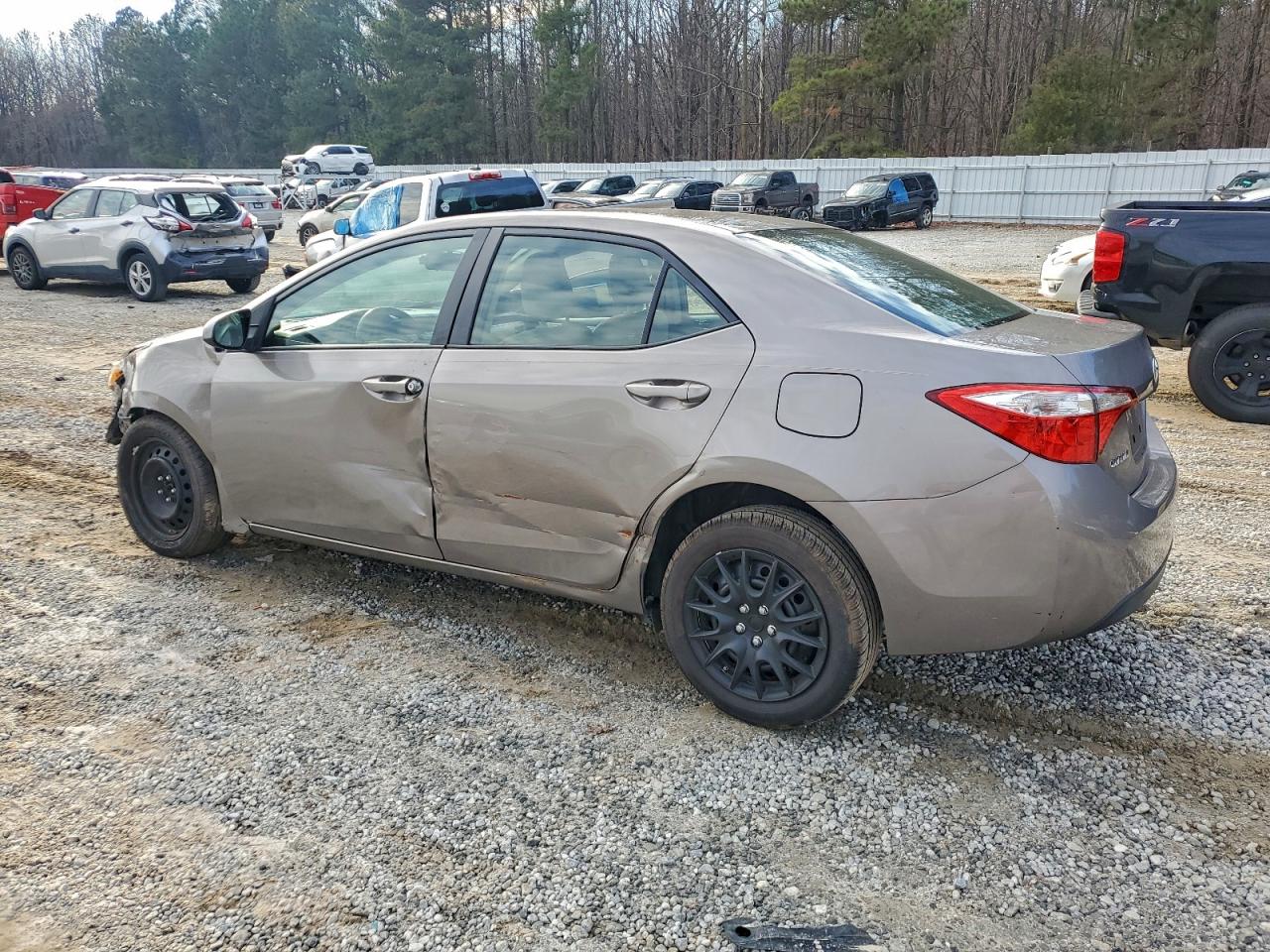 2016 TOYOTA COROLLA L photo 2