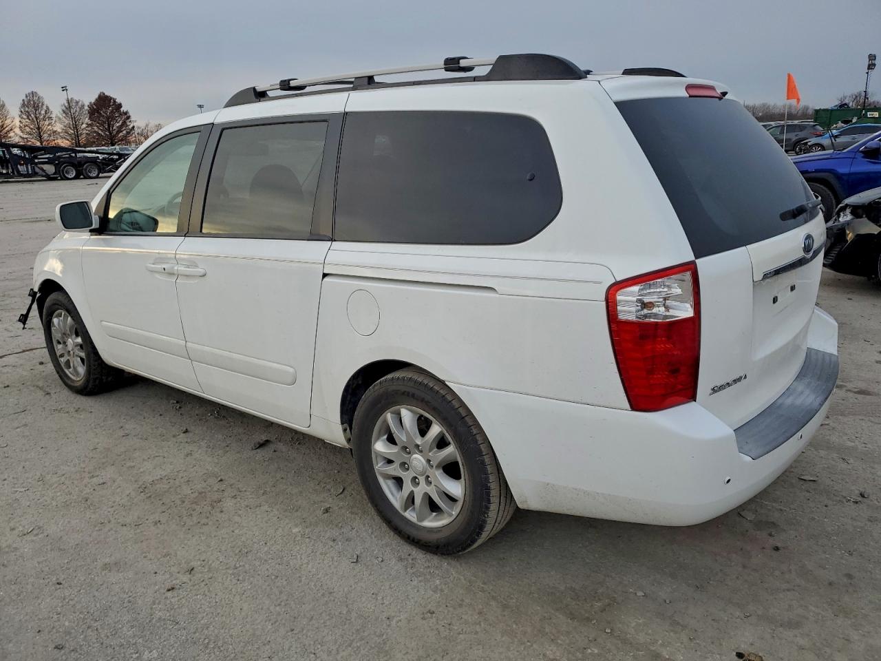 2008 KIA SEDONA EX photo 3
