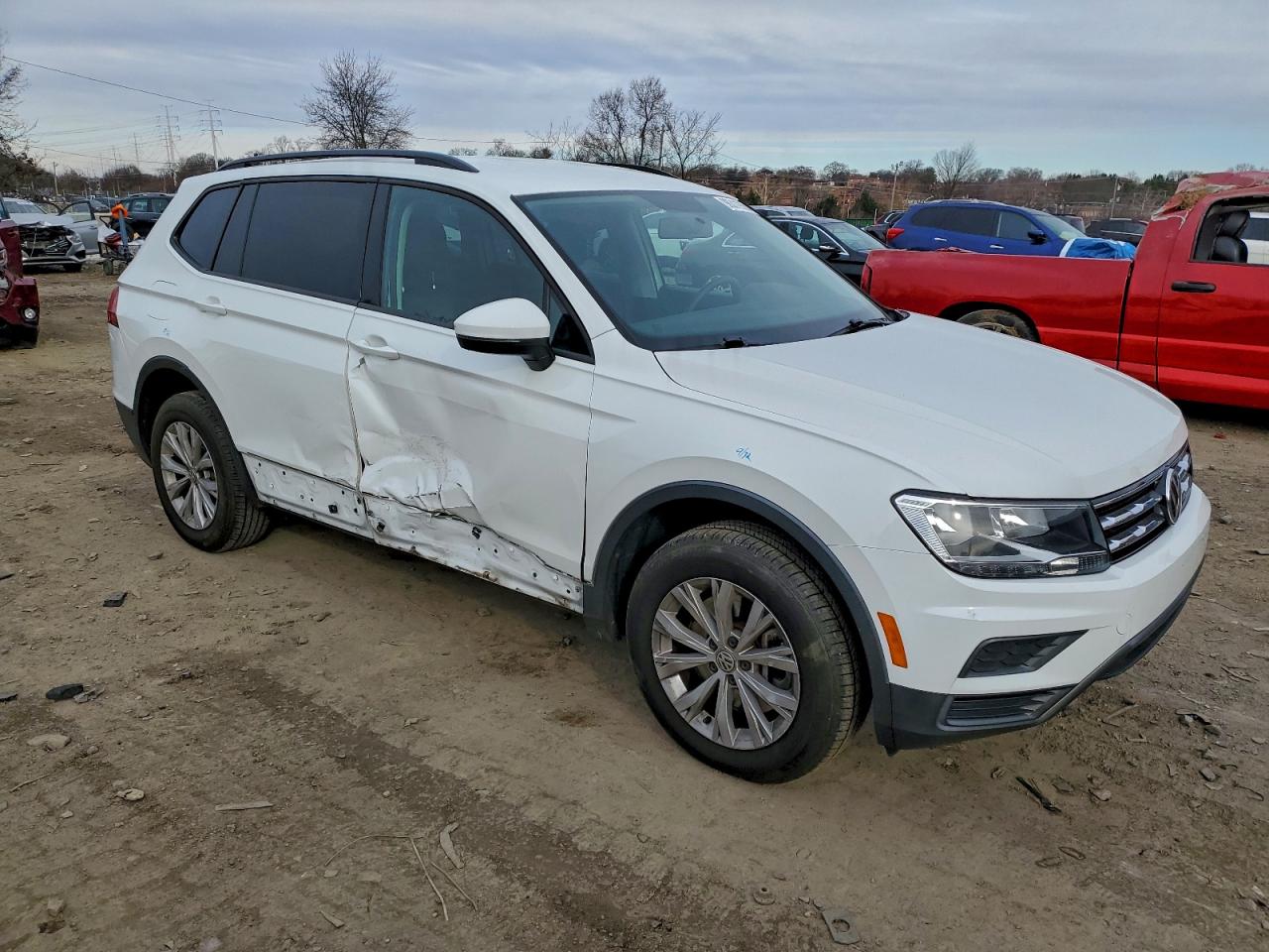 2020 VOLKSWAGEN TIGUAN S photo 4