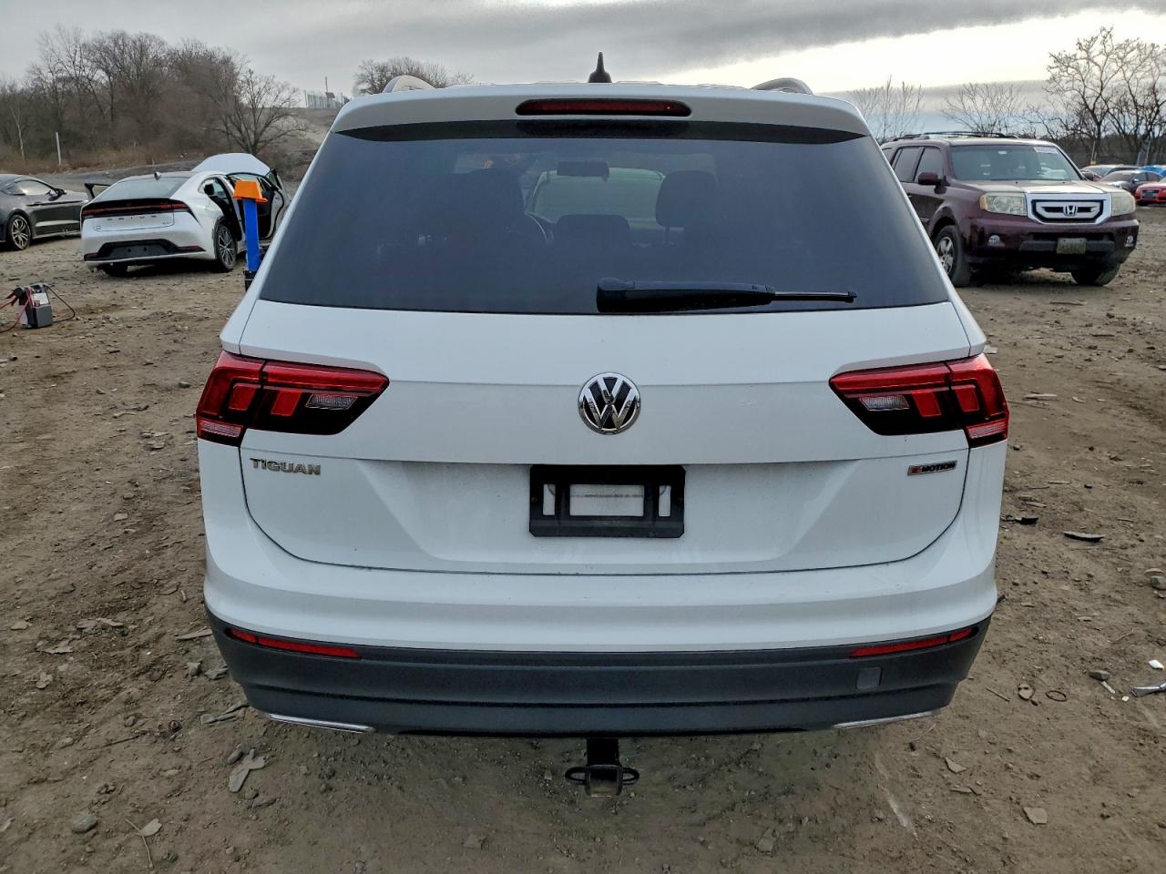 2020 VOLKSWAGEN TIGUAN S photo 6