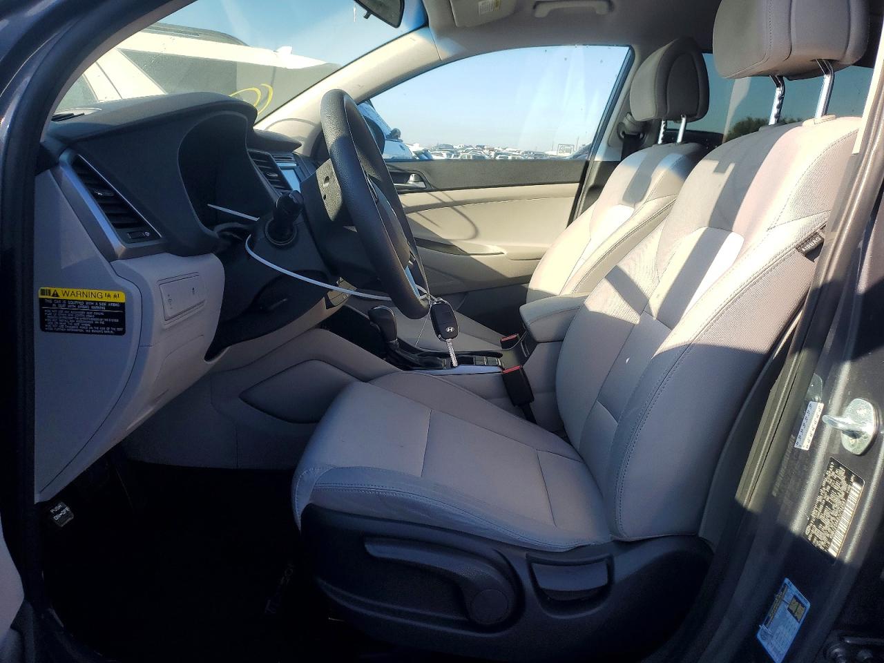 2018 HYUNDAI TUCSON SE photo 13