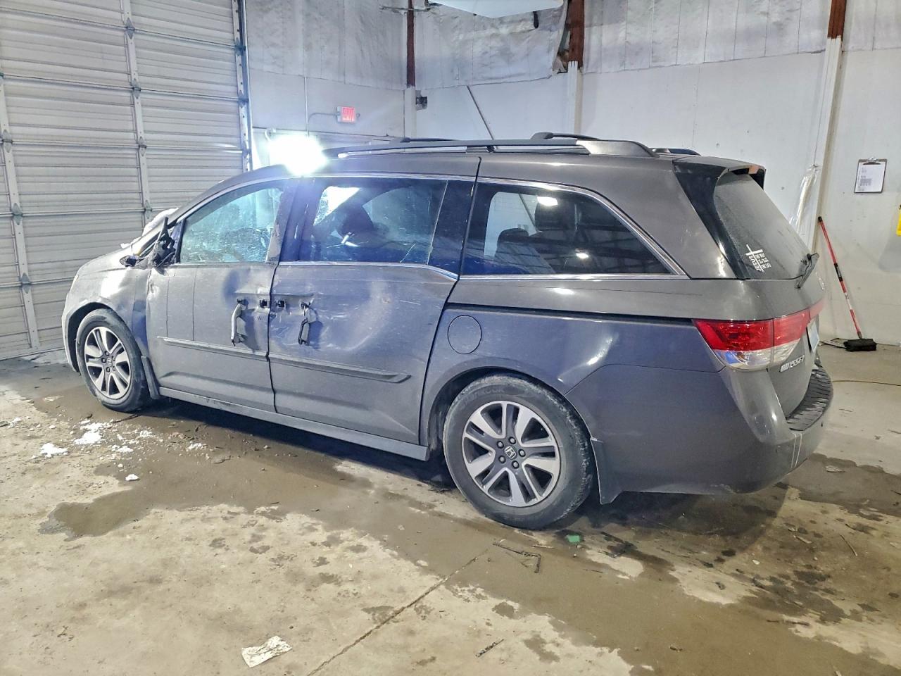 2014 HONDA ODYSSEY TOURING photo 4