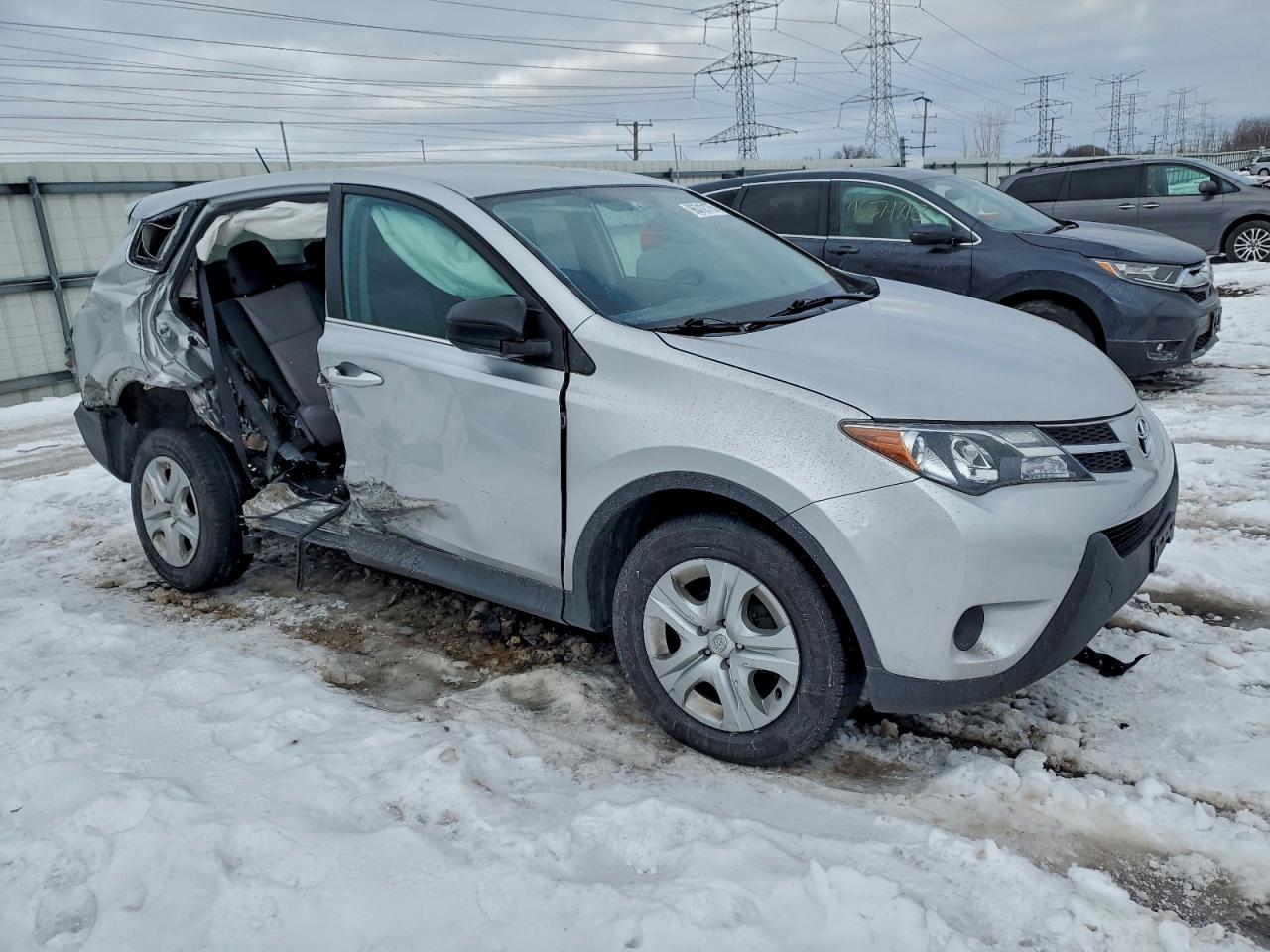 2015 TOYOTA RAV4 LE photo 4