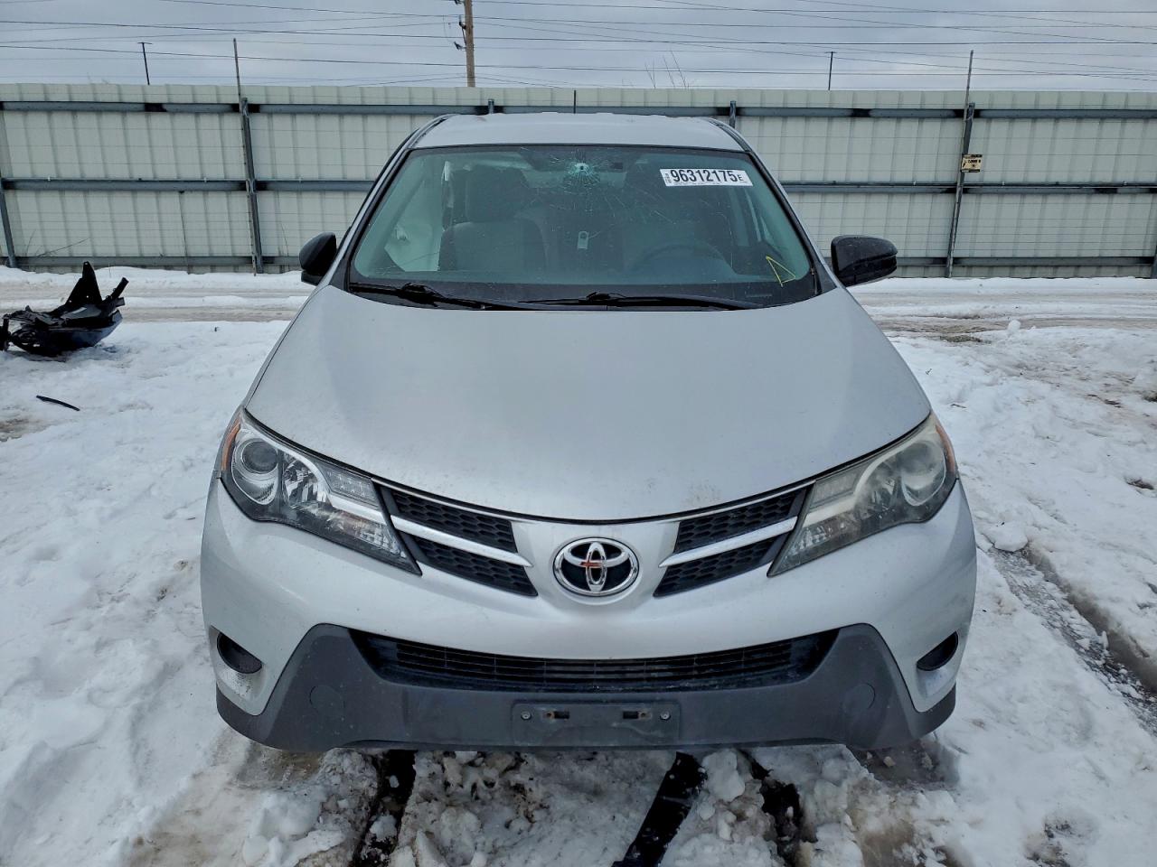 2015 TOYOTA RAV4 LE photo 5