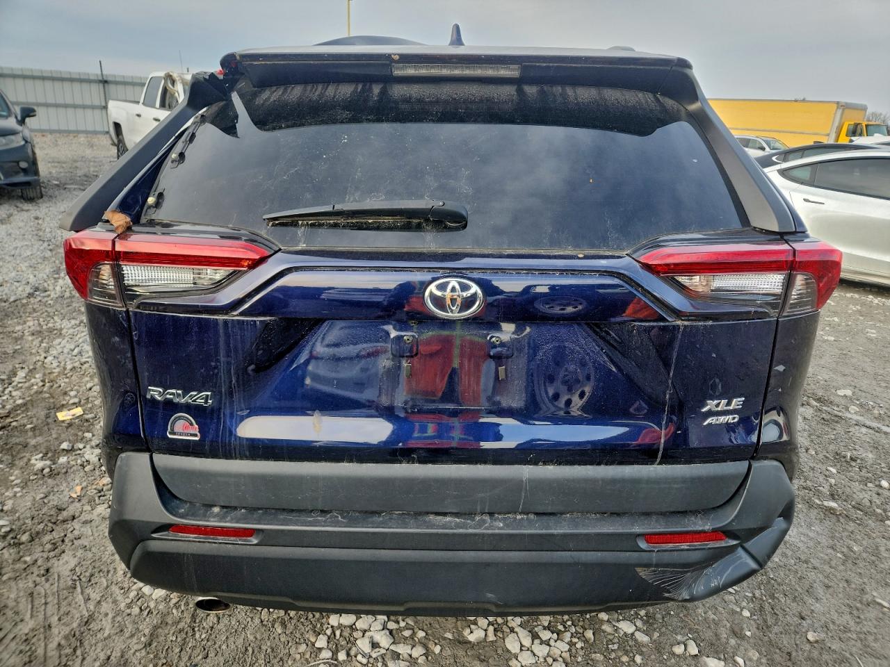 2021 TOYOTA RAV4 XLE PREMIUM photo 6