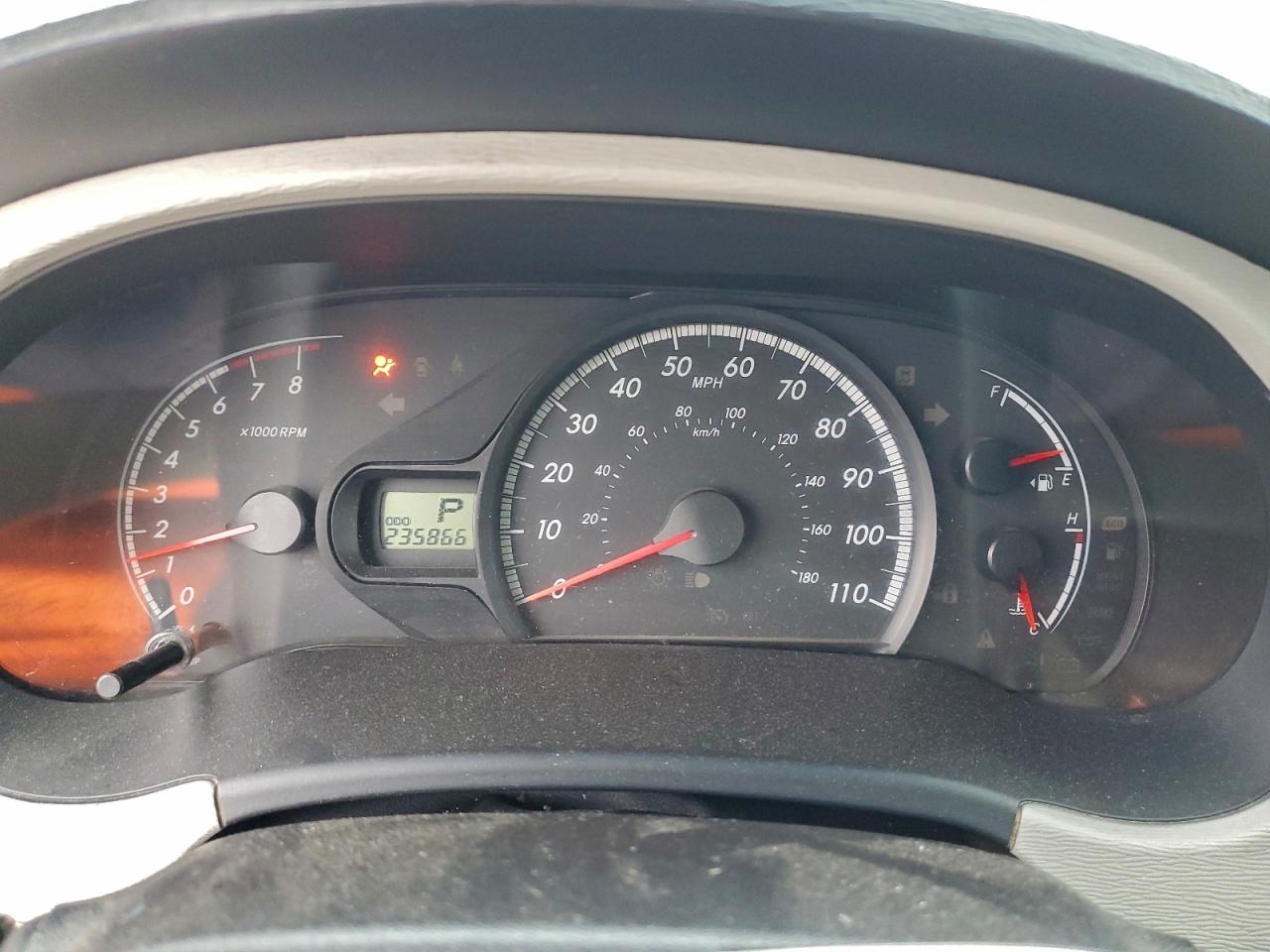 2014 TOYOTA SIENNA LE photo 17