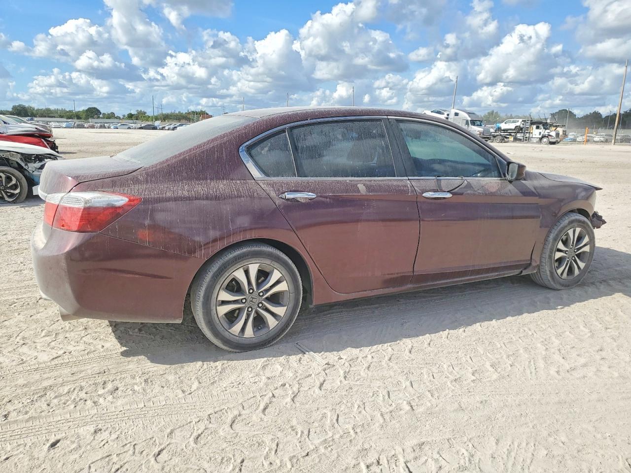 2013 HONDA ACCORD LX photo 5