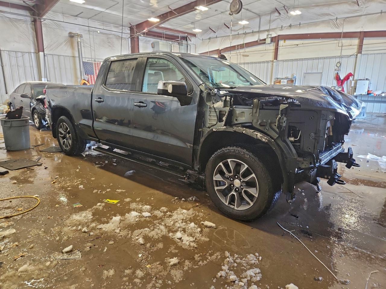 2020 CHEVROLET SILVERADO K1500 LT photo 4