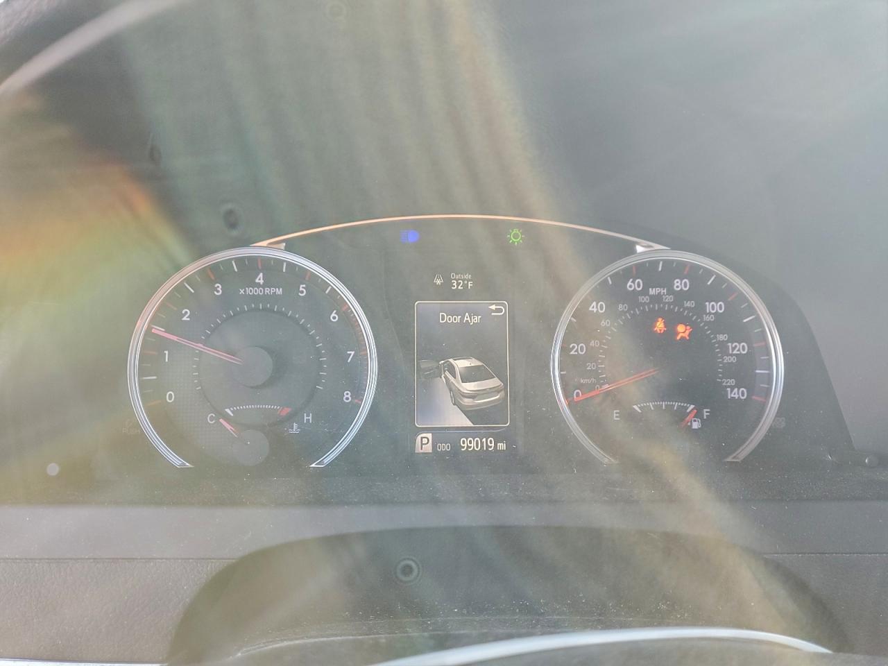 2015 TOYOTA CAMRY SE photo 9