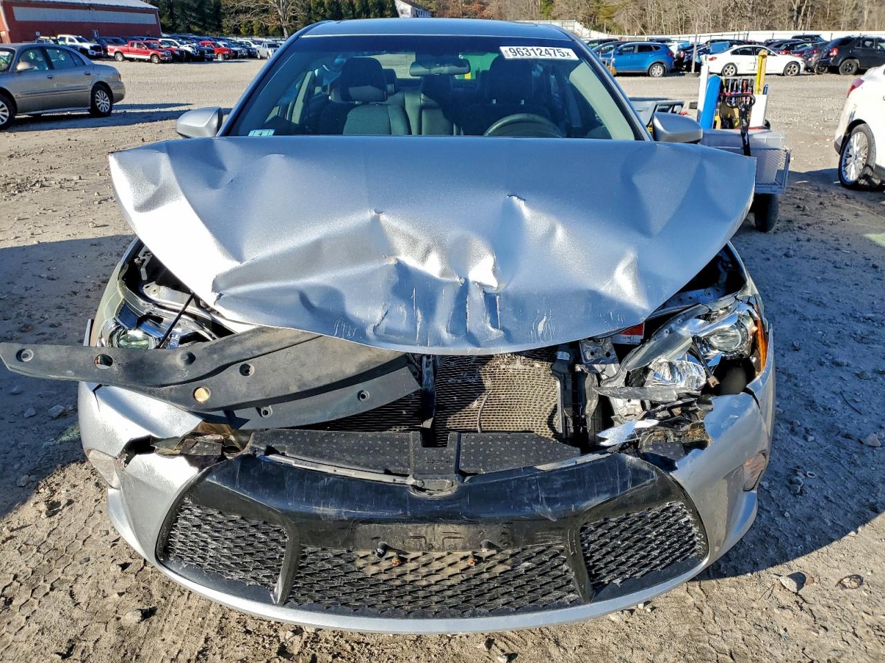 2015 TOYOTA CAMRY SE photo 5