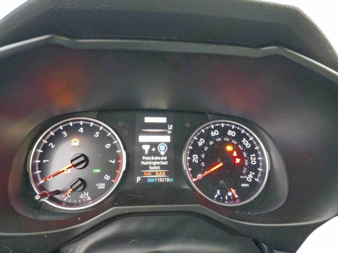 2019 TOYOTA RAV4 XLE photo 9