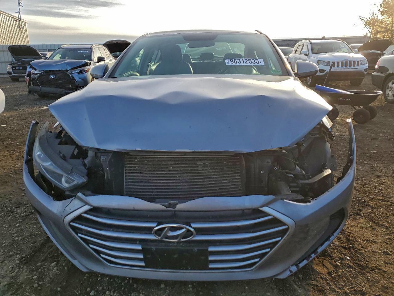 2017 HYUNDAI ELANTRA SE photo 5