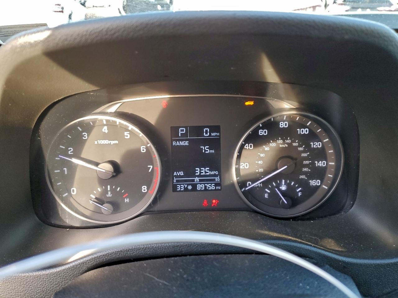 2017 HYUNDAI ELANTRA SE photo 9