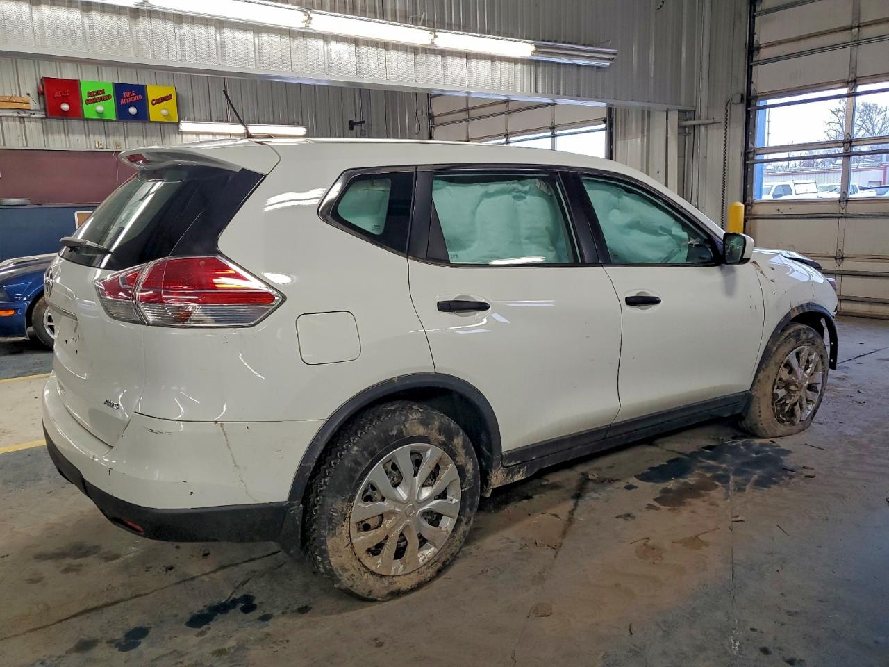 2016 NISSAN ROGUE S photo 3