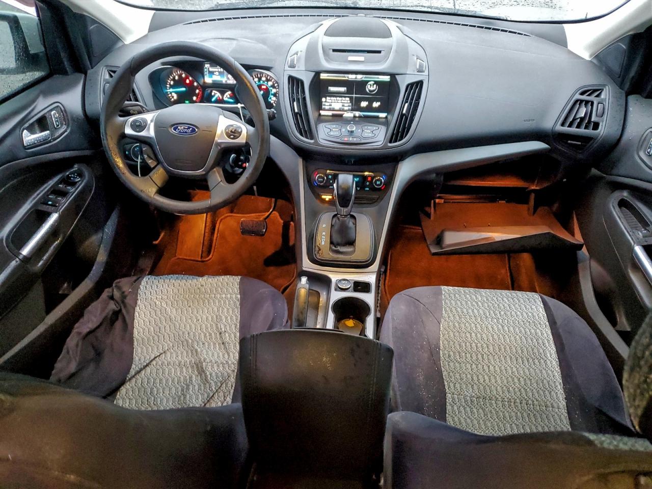 2015 FORD ESCAPE SE photo 8