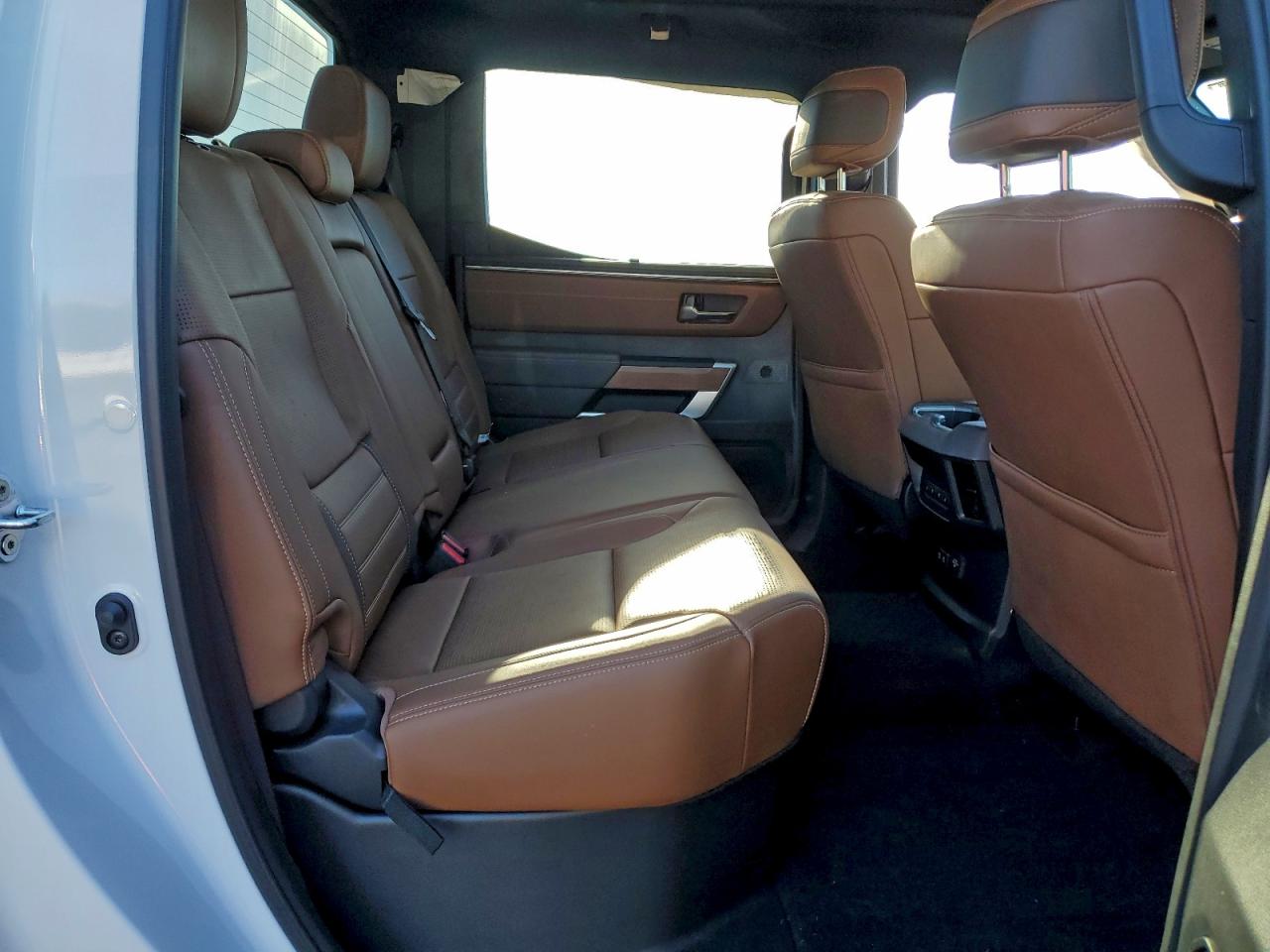 2024 TOYOTA TUNDRA CREWMAX PLATINUM photo 10