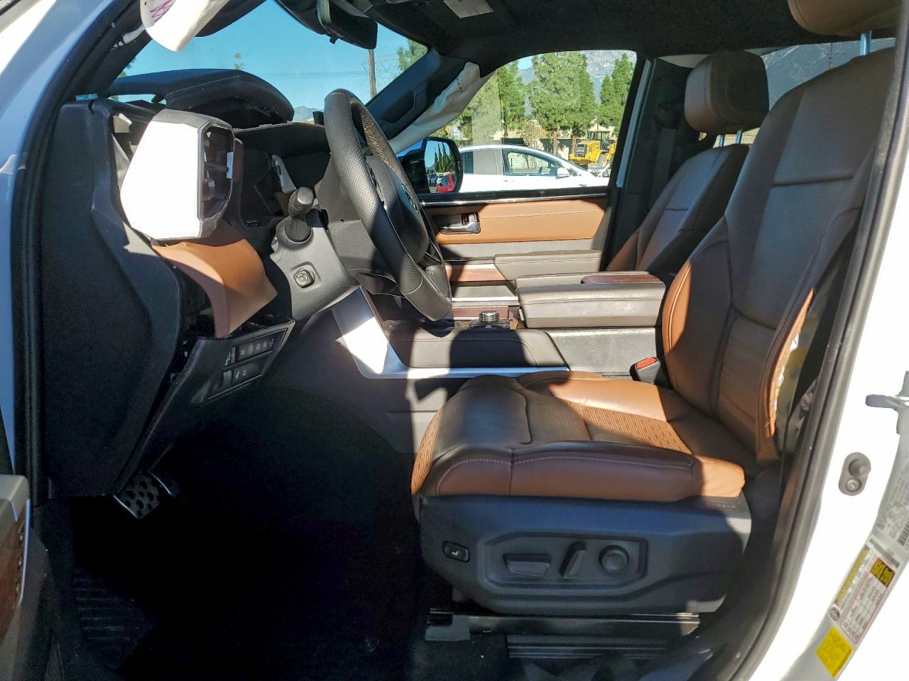 2024 TOYOTA TUNDRA CREWMAX PLATINUM photo 7