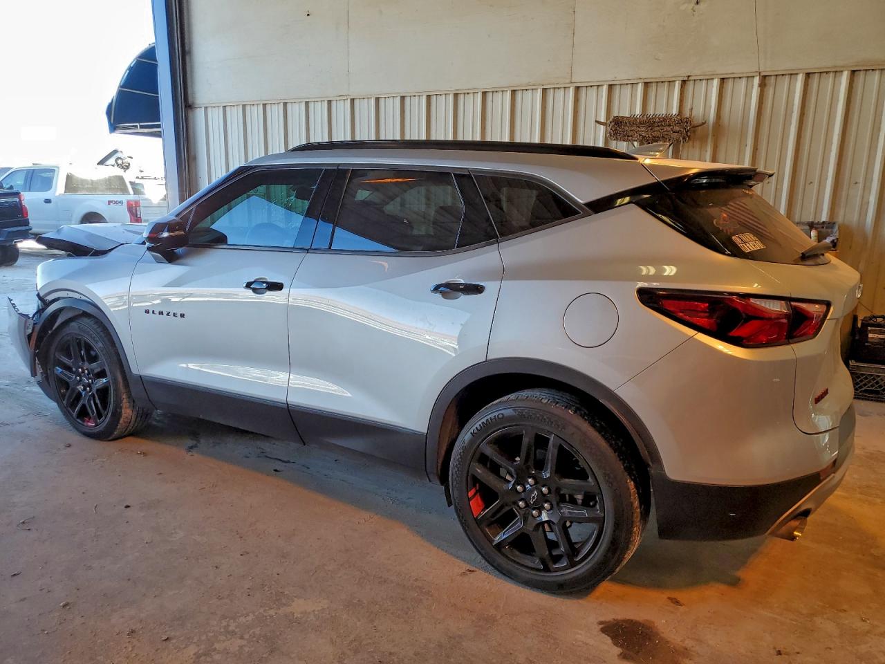 2020 CHEVROLET BLAZER 2LT photo 2