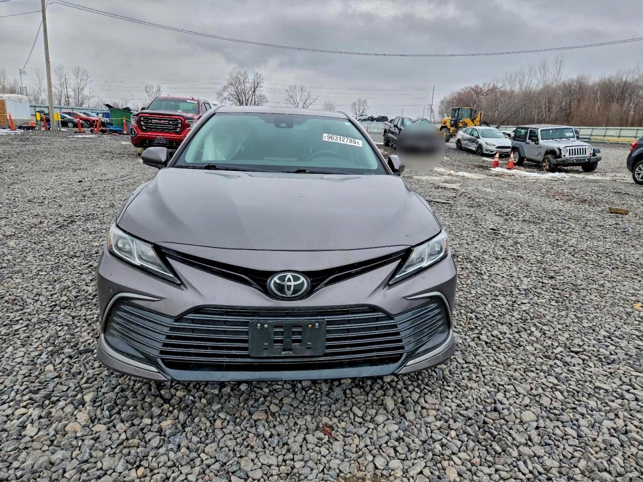 2024 TOYOTA CAMRY LE photo 5
