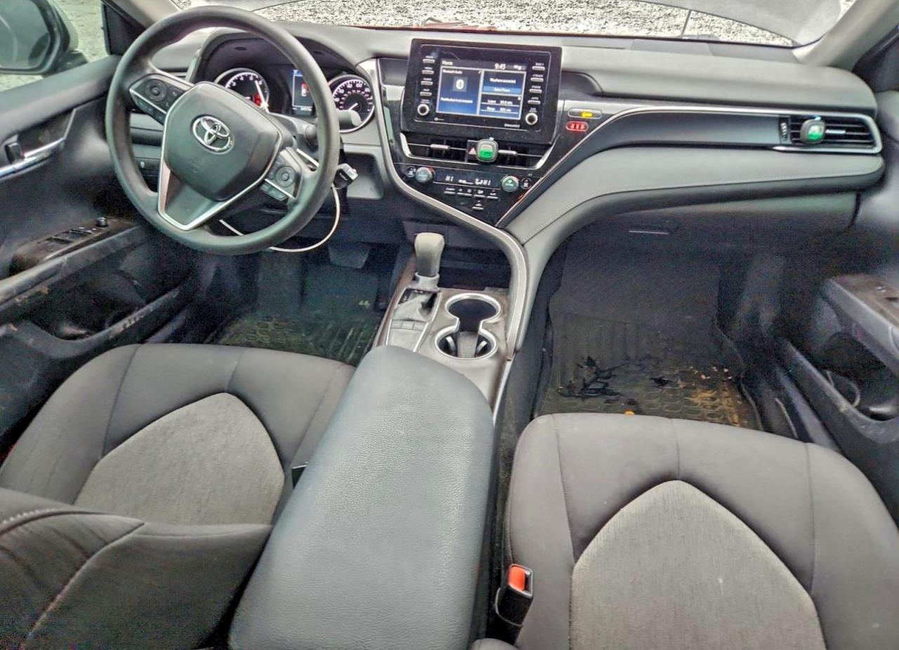 2024 TOYOTA CAMRY LE photo 8