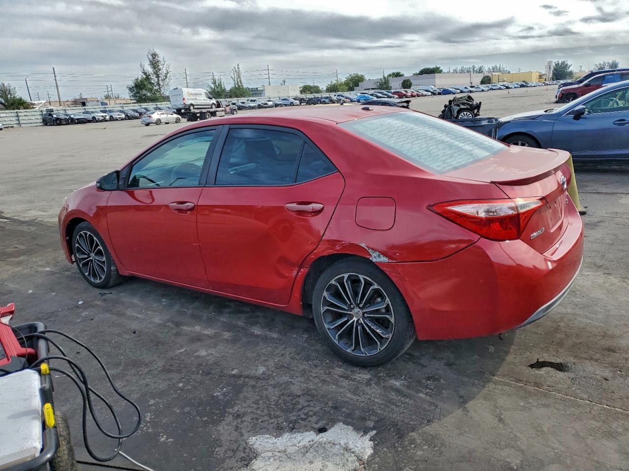 2014 TOYOTA COROLLA L photo 2