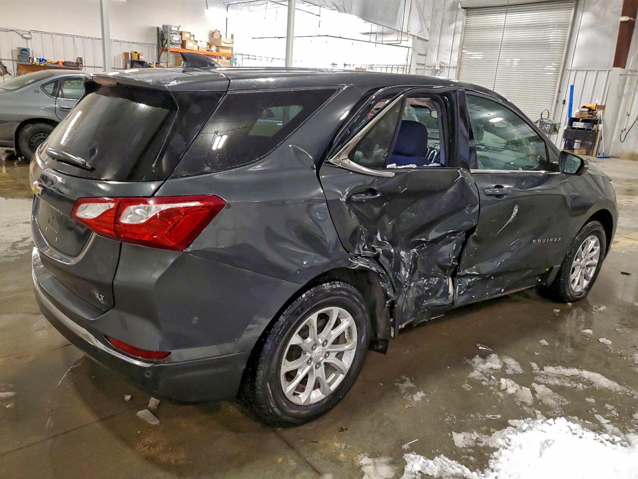2019 CHEVROLET EQUINOX LT photo 3
