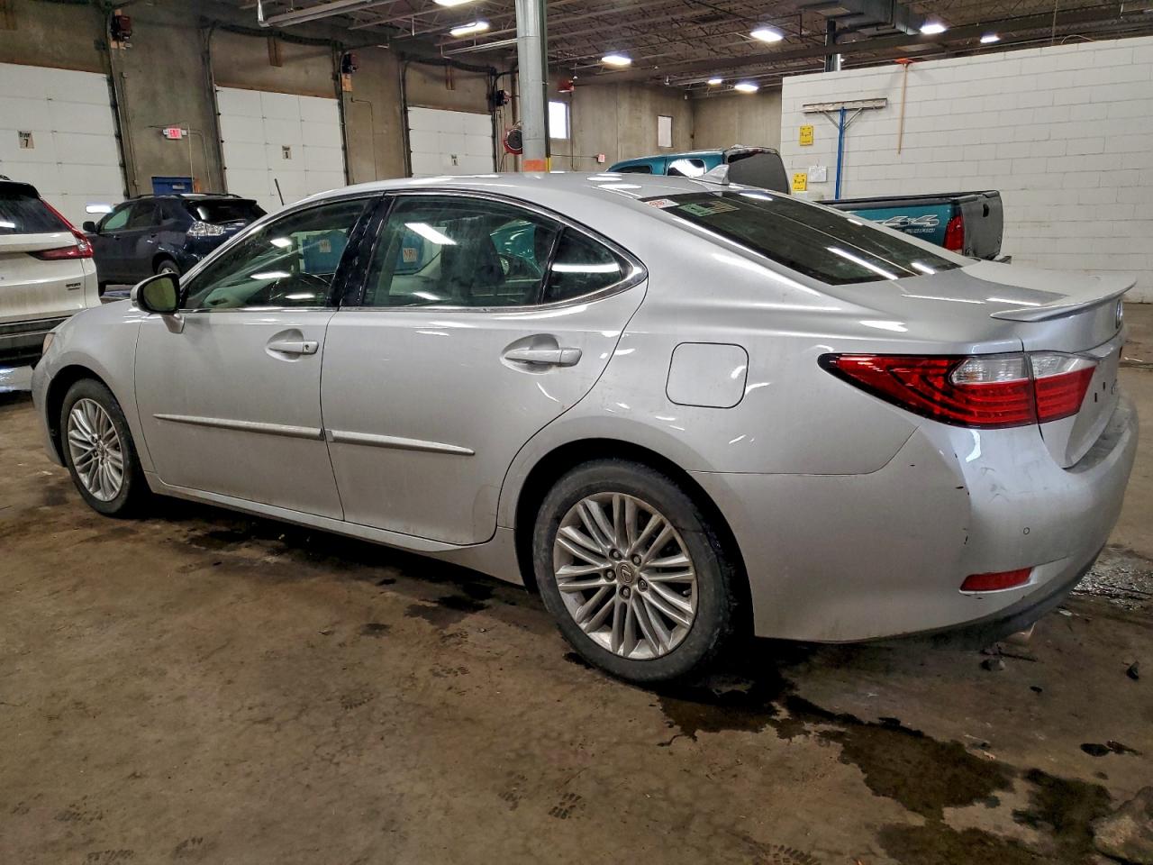 2013 LEXUS ES 350 photo 2