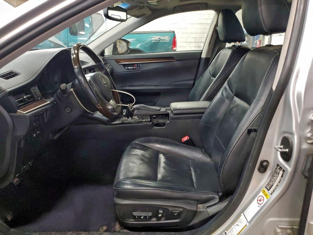 2013 LEXUS ES 350 photo 7