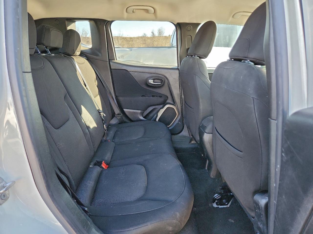 2017 JEEP RENEGADE LATITUDE photo 21