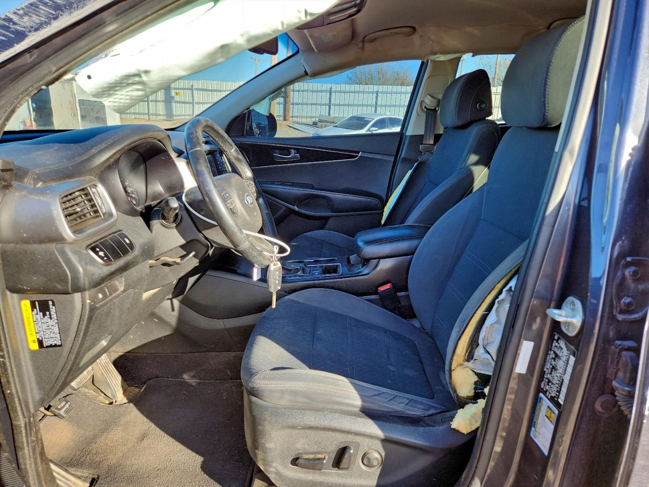 2017 KIA SORENTO LX photo 7