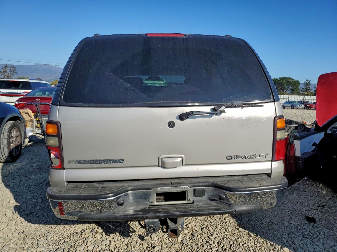 2004 CHEVROLET SUBURBAN C1500 photo 6