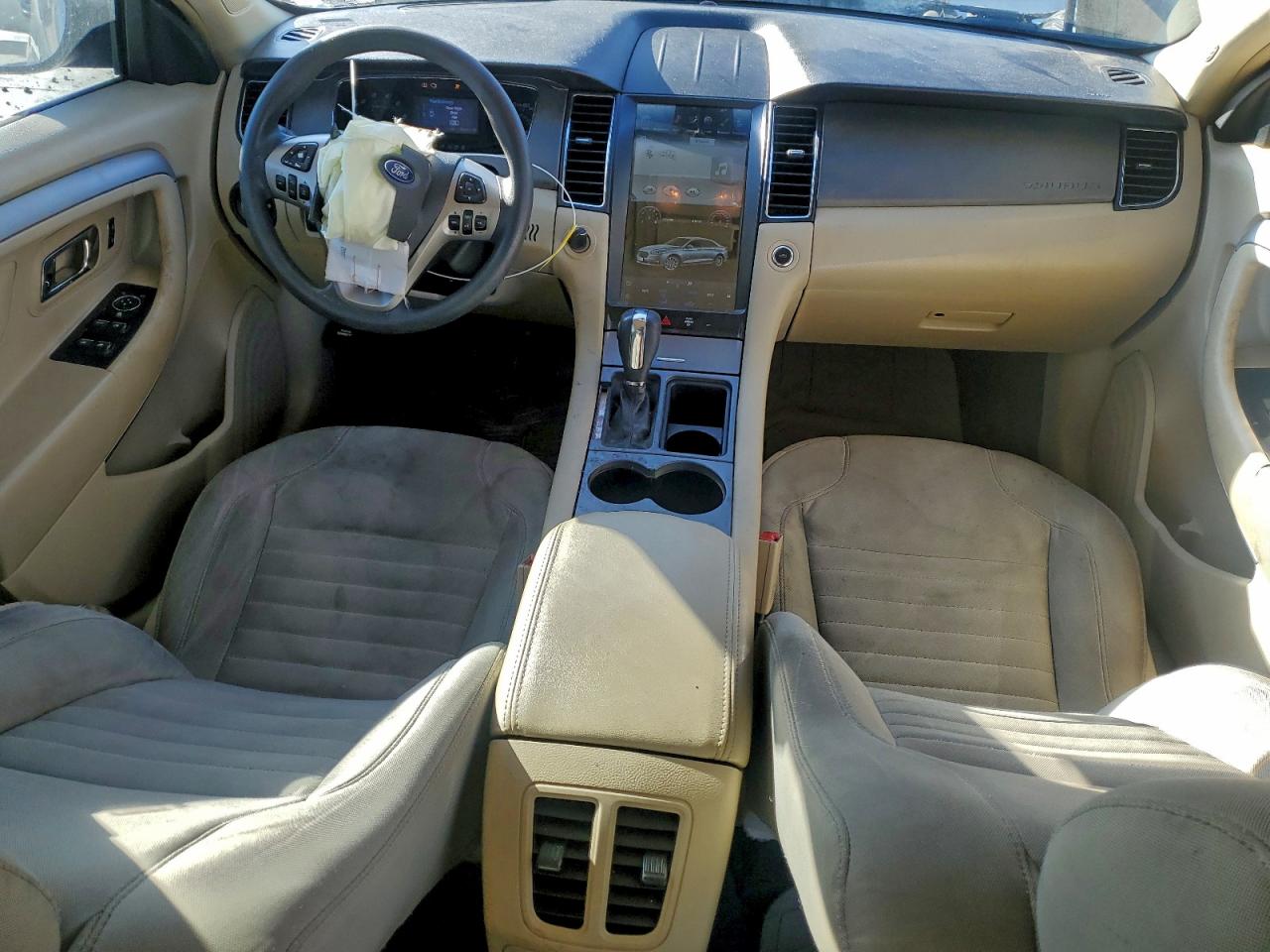 2015 FORD TAURUS SE photo 8