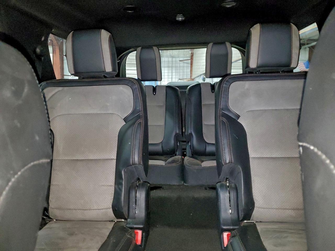 2017 FORD EXPLORER XLT photo 10