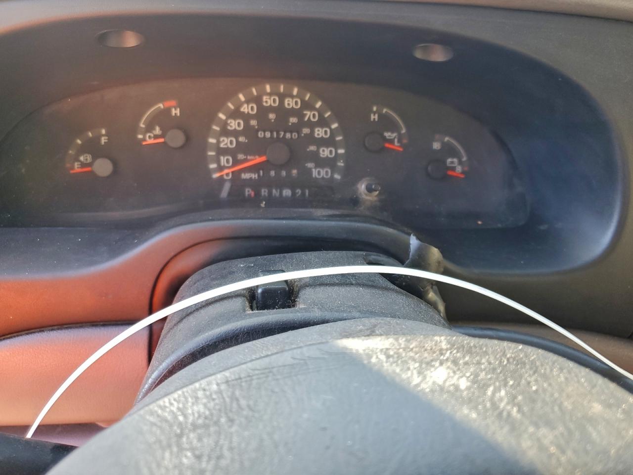 1999 FORD ECONOLINE E250 VAN photo 17
