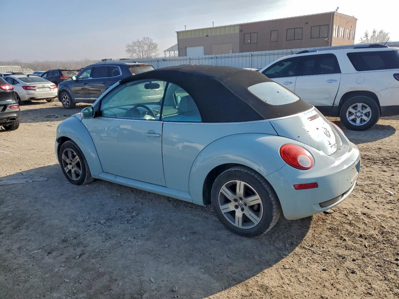 2006 VOLKSWAGEN NEW BEETLE CONVERTIBLE OPTION PACKAGE 1 photo 2