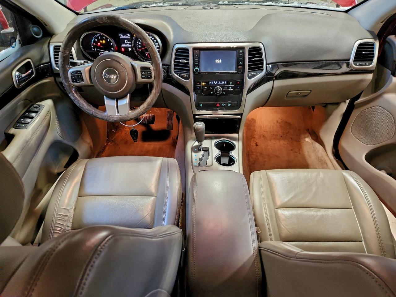2011 JEEP GRAND CHEROKEE LAREDO photo 8