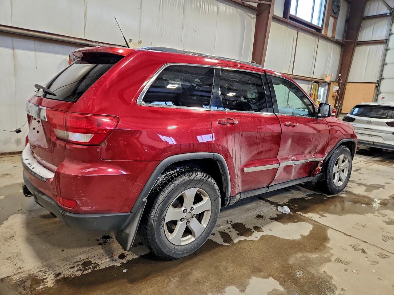 2011 JEEP GRAND CHEROKEE LAREDO photo 3