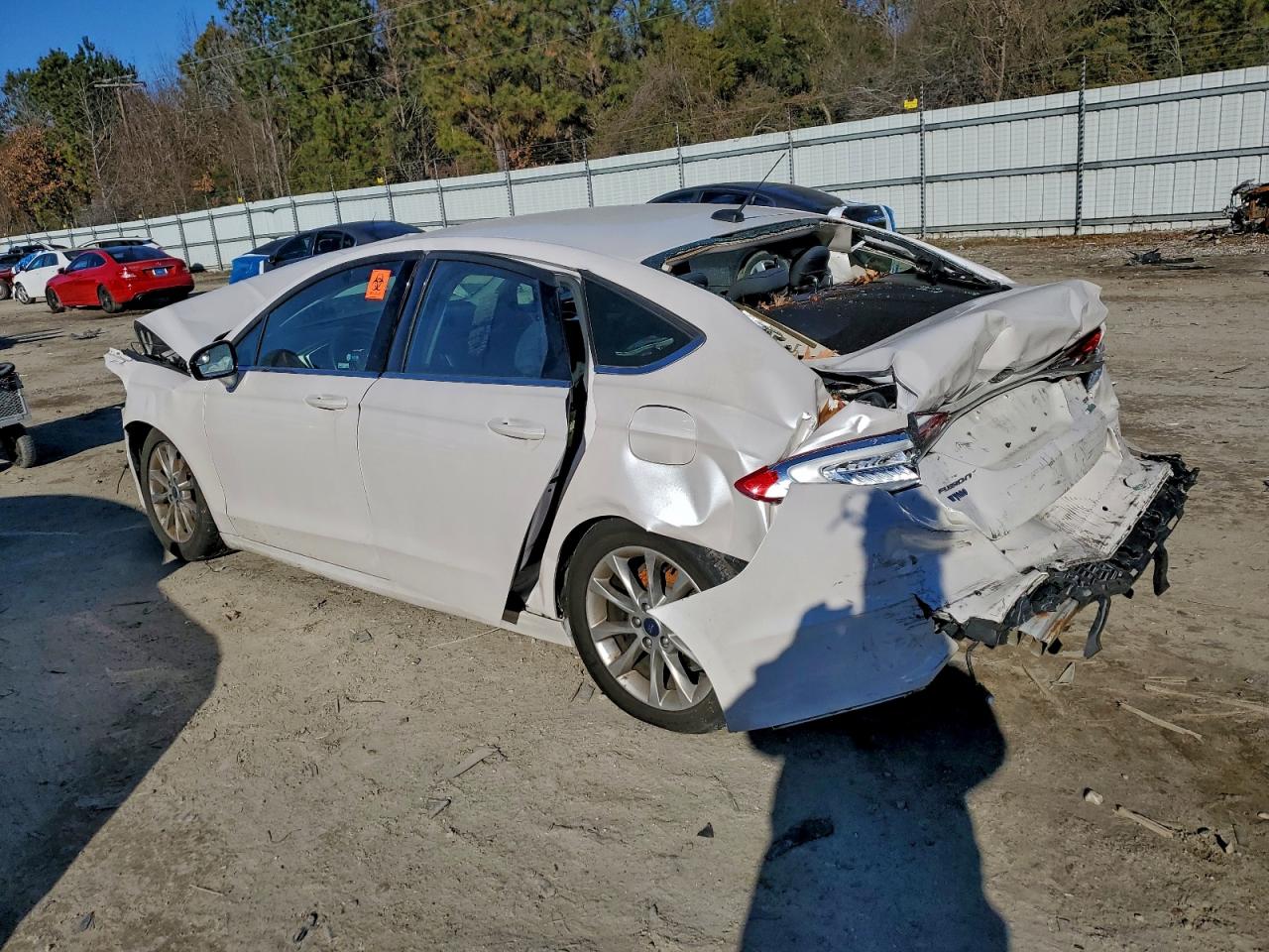 2017 FORD FUSION SE photo 2