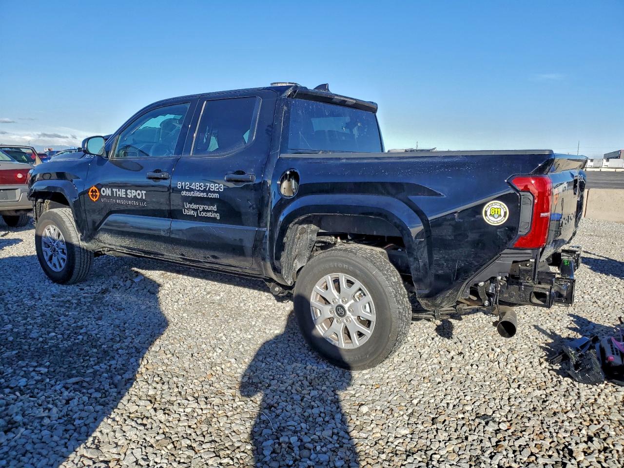 2025 TOYOTA TACOMA DOUBLE CAB photo 2